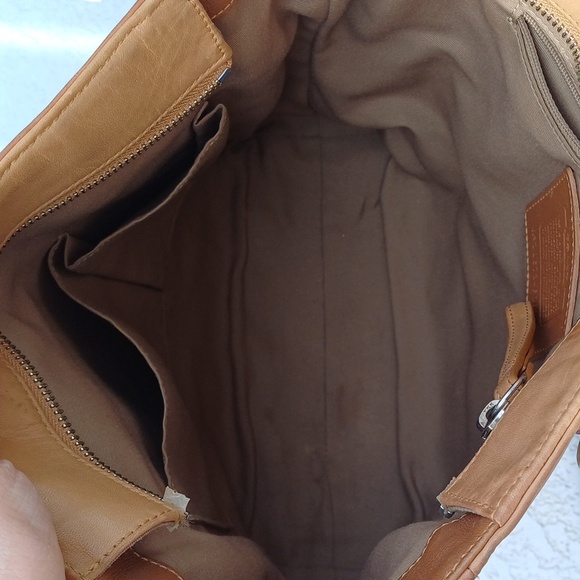 Coach Limited Edition tan leather polka dot lunch tote F09763 - Picture 12 of 16